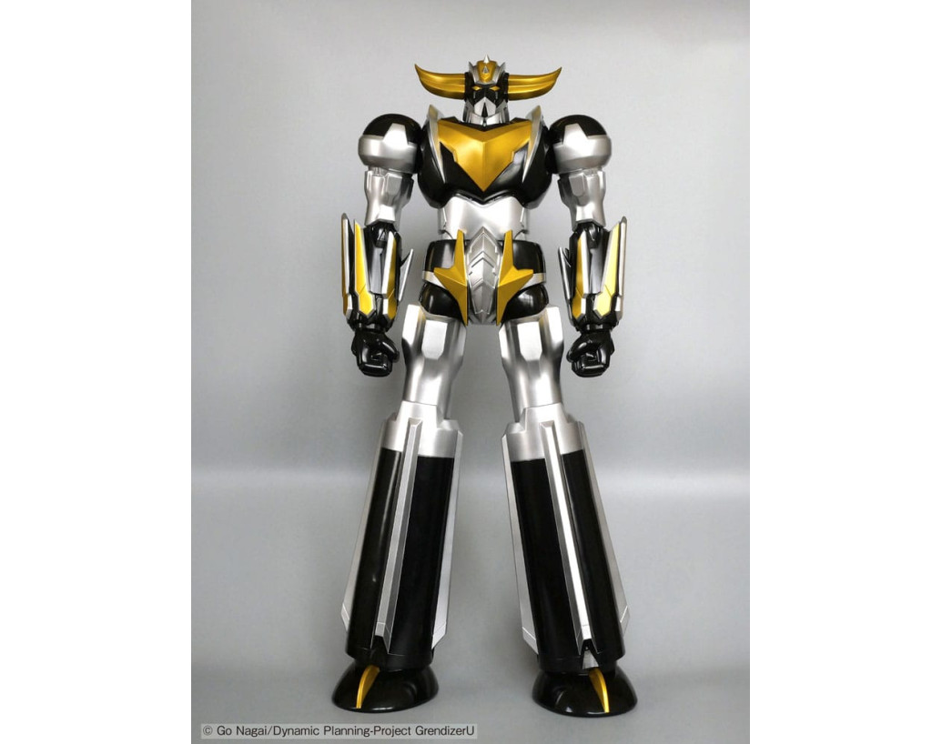 Découvrez la Figurine Goldorak Jumbo Sofbi Grendizer U Black & Gold Ver. 64 cm par PLEX chez Skydreamer